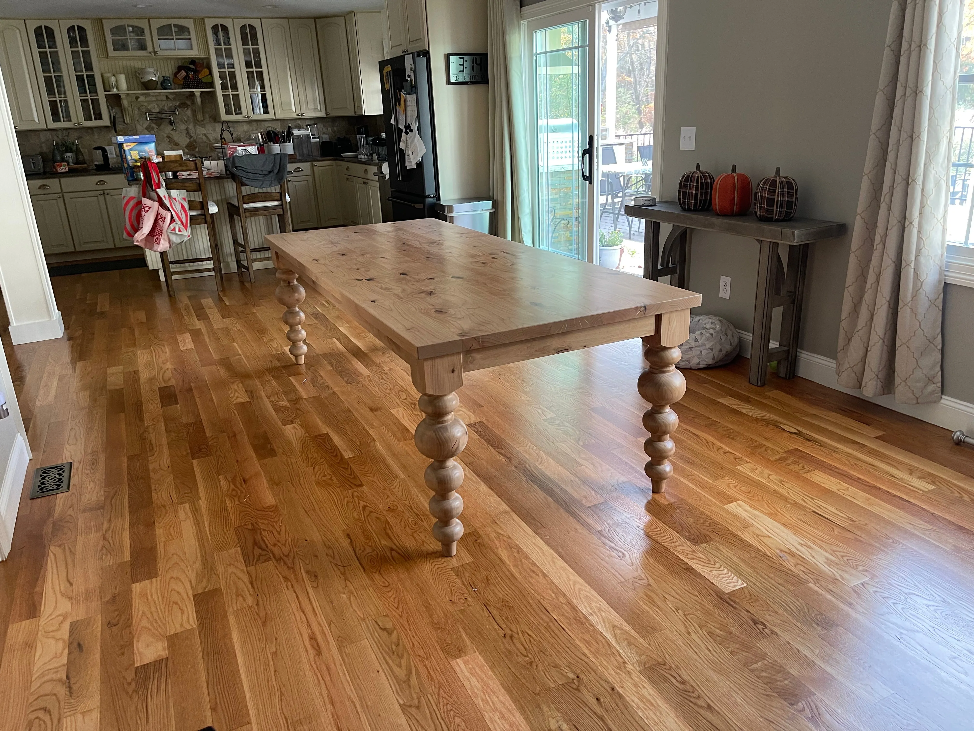 Alice Turned Leg Dining Table - Weathered Oak