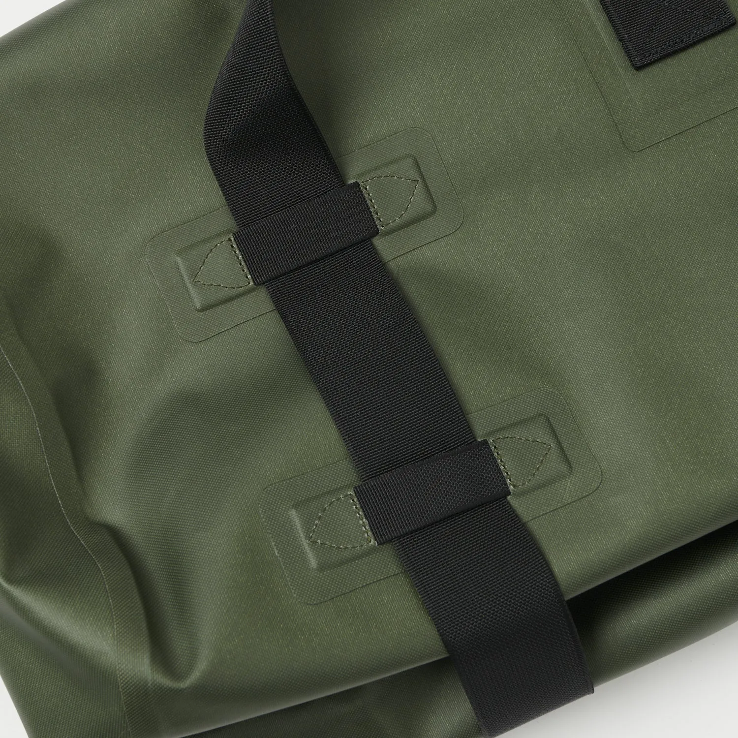 Filson Medium Dry Duffle Bag - Green