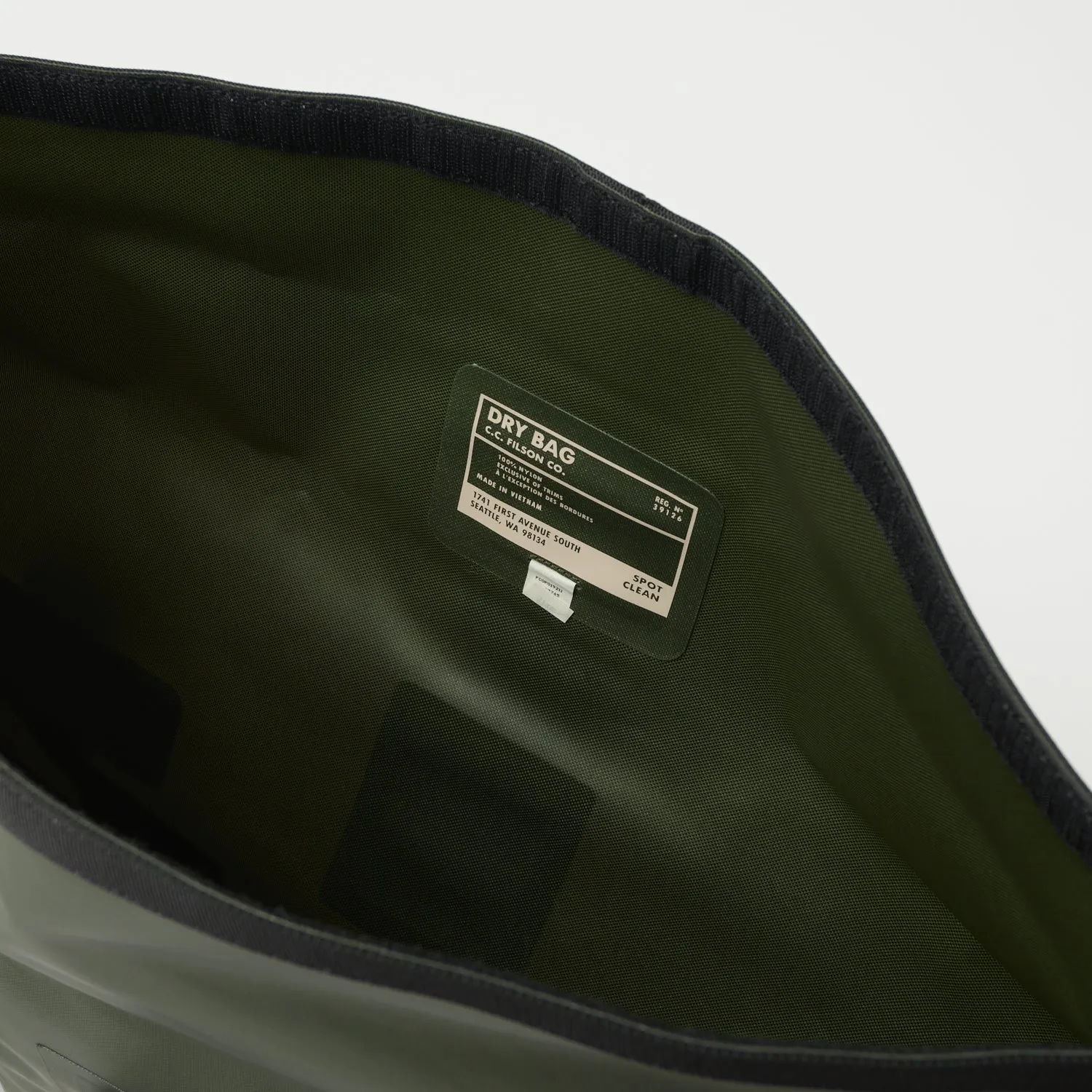 Filson Medium Dry Duffle Bag - Green