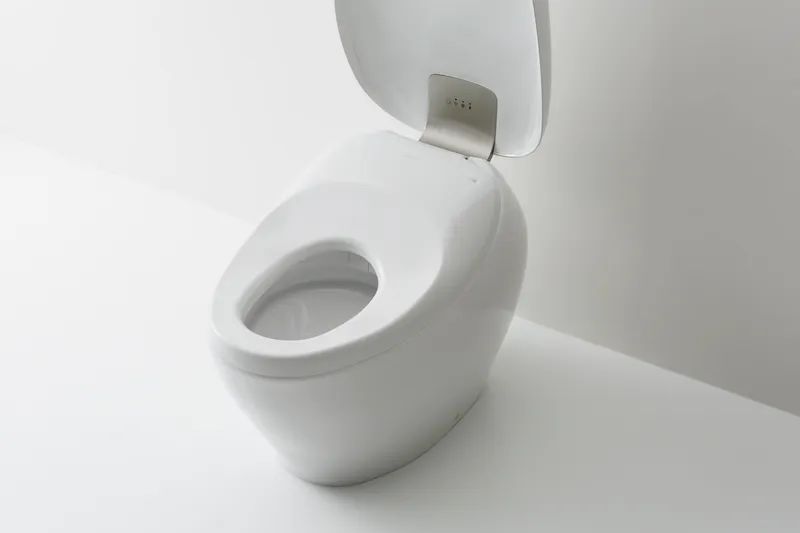 Neorest NX1 Elongated Dual-Flush Integrated Bidet Seat One-Piece Toilet in Cotton White