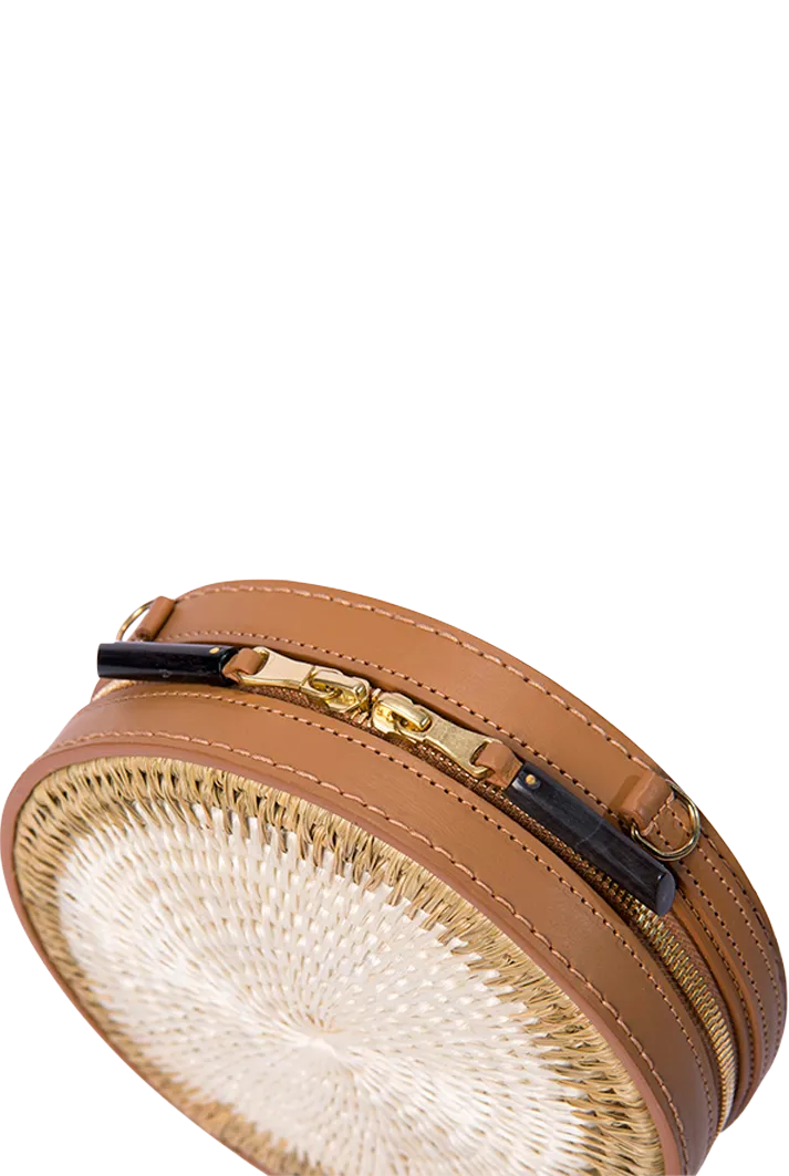 Sindi Circle Bag In Tan & White